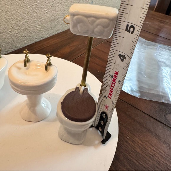 Vintage Dollhouse miniature furniture ceramic bathtub toilet & sink - Picture 4 of 13